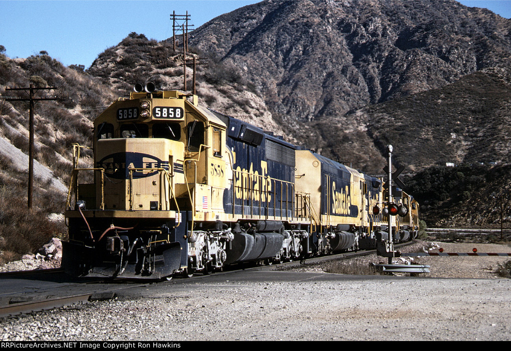 ATSF 5858 (REPOST)